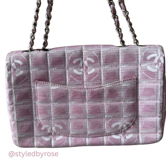 VINTAGE Authentic Chanel Pink Medium Nylon Travel Line Flap Bag - Picture 11 of 14